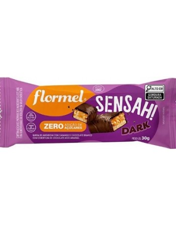 Sensah Dark é coberto com chocolate meio amargo que harmoniza perfeitamente com suas camadas de caramelo e amendoim, e massa de 