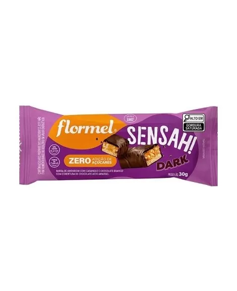 Sensah Dark é coberto com chocolate meio amargo que harmoniza perfeitamente com suas camadas de caramelo e amendoim, e massa de 